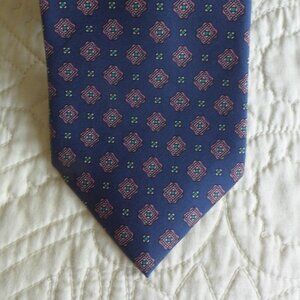 PAUL STUART Luxury Printed Silk Medallion Tie